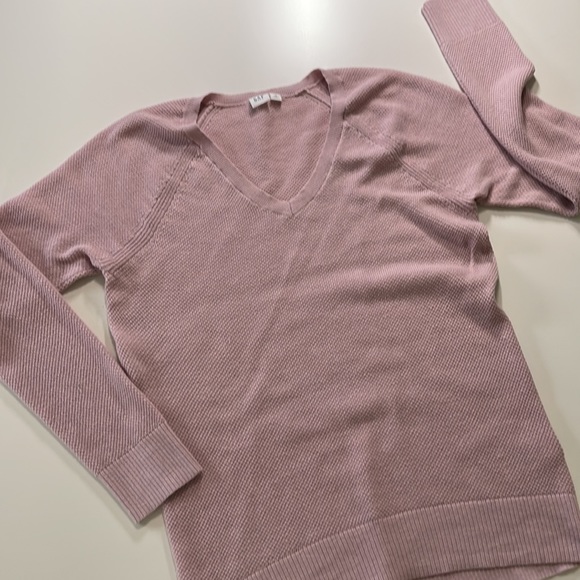 Gap V Neck Sweater Size M - Picture 9 of 9